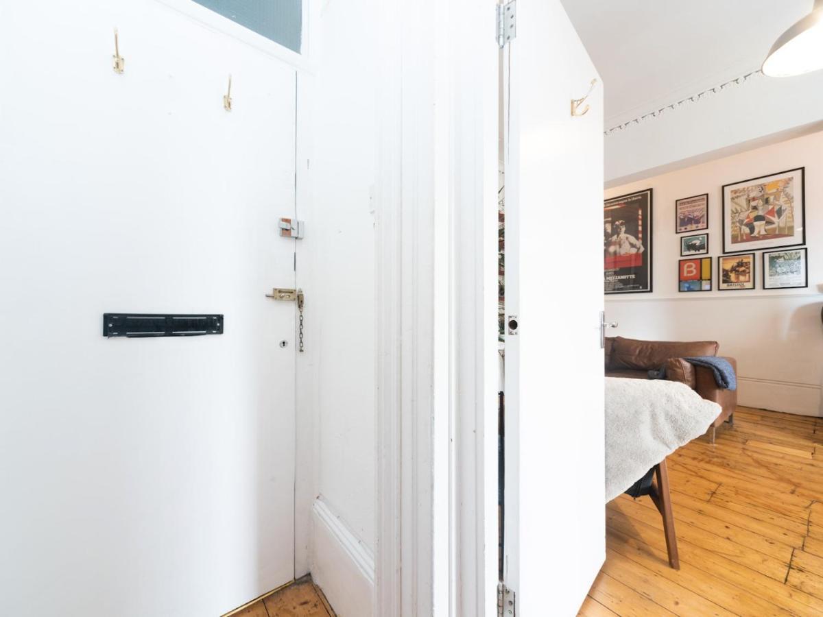 לונדון Pass The Keys Rustic And Quirky Flat In Charming Charlton Village מראה חיצוני תמונה