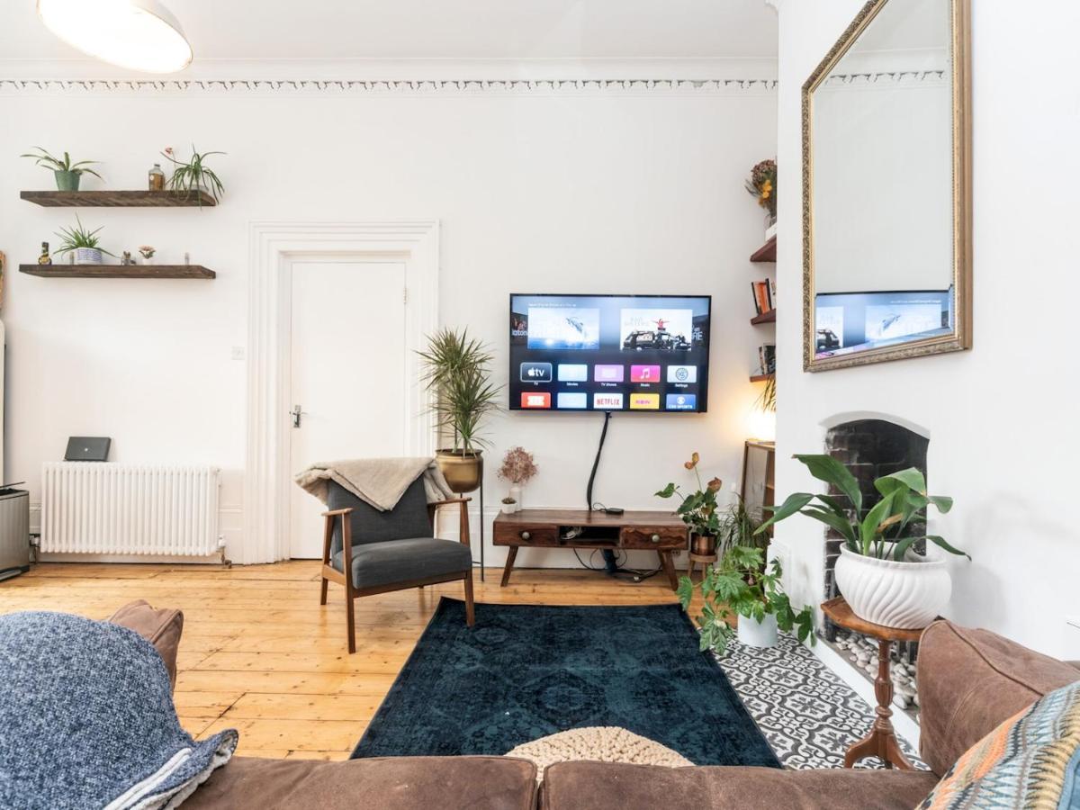 לונדון Pass The Keys Rustic And Quirky Flat In Charming Charlton Village מראה חיצוני תמונה