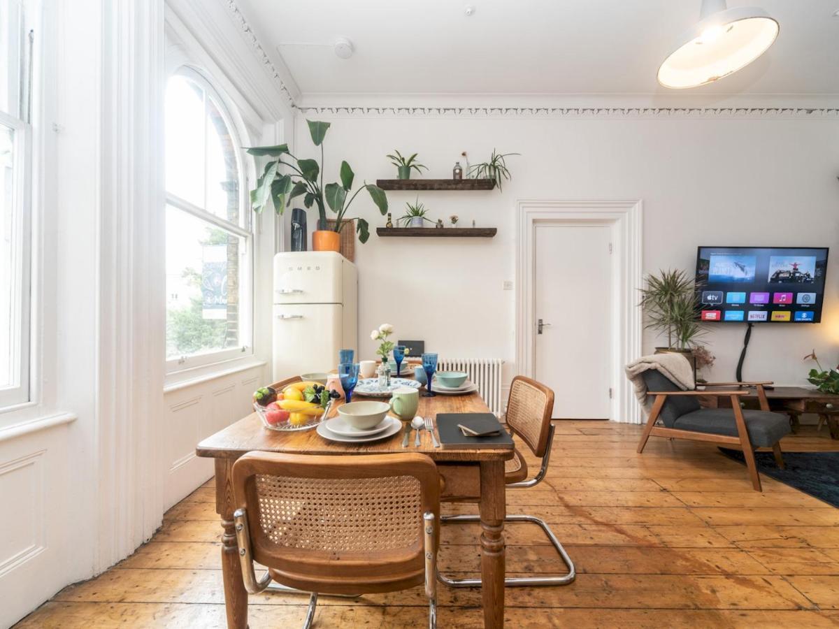לונדון Pass The Keys Rustic And Quirky Flat In Charming Charlton Village מראה חיצוני תמונה