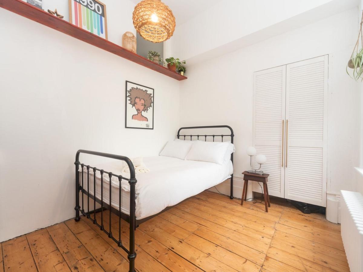 לונדון Pass The Keys Rustic And Quirky Flat In Charming Charlton Village מראה חיצוני תמונה