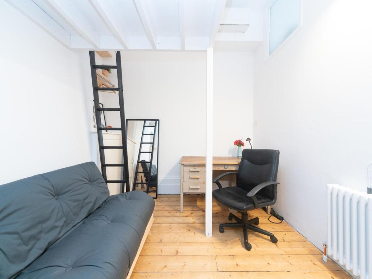 לונדון Pass The Keys Rustic And Quirky Flat In Charming Charlton Village מראה חיצוני תמונה