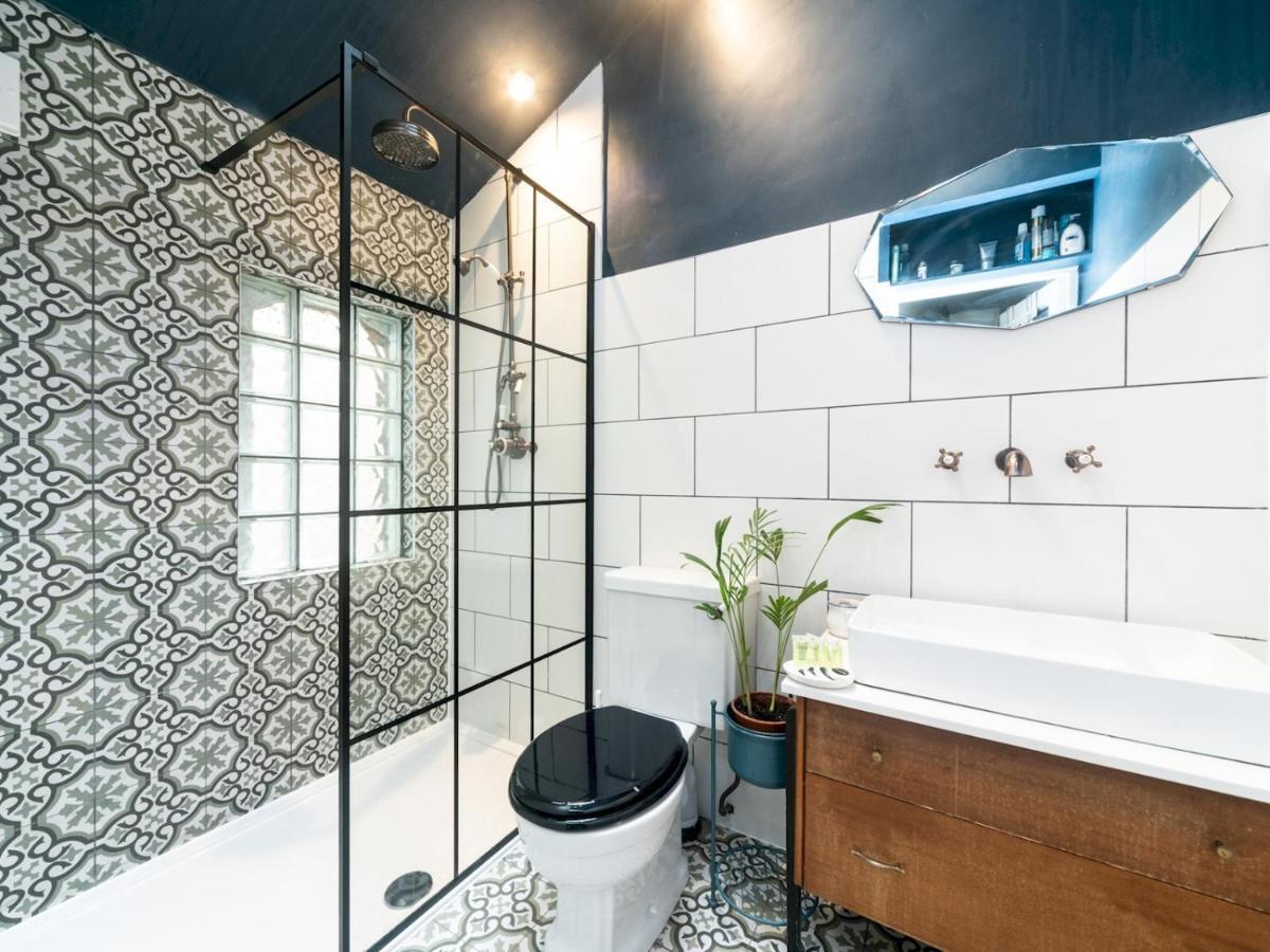 לונדון Pass The Keys Rustic And Quirky Flat In Charming Charlton Village מראה חיצוני תמונה
